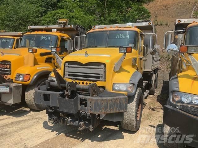 Mack 700 Lame spazzaneve e aratri