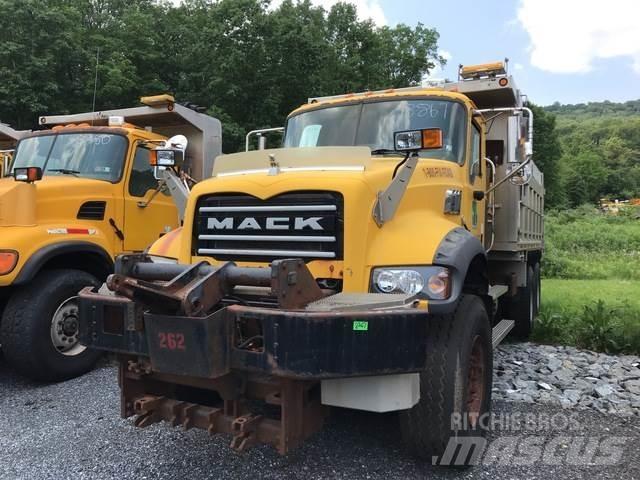 Mack 700 Lame spazzaneve e aratri