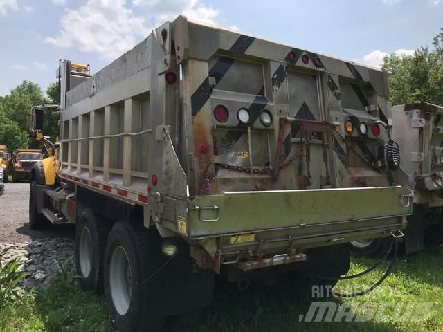 Mack 700 Lame spazzaneve e aratri