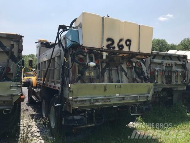 Mack 700 Lame spazzaneve e aratri