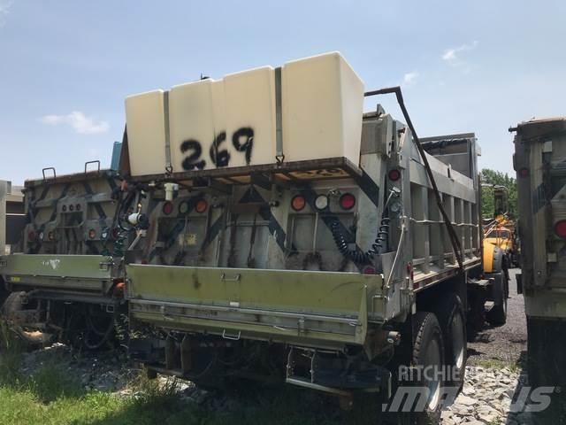 Mack 700 Lame spazzaneve e aratri