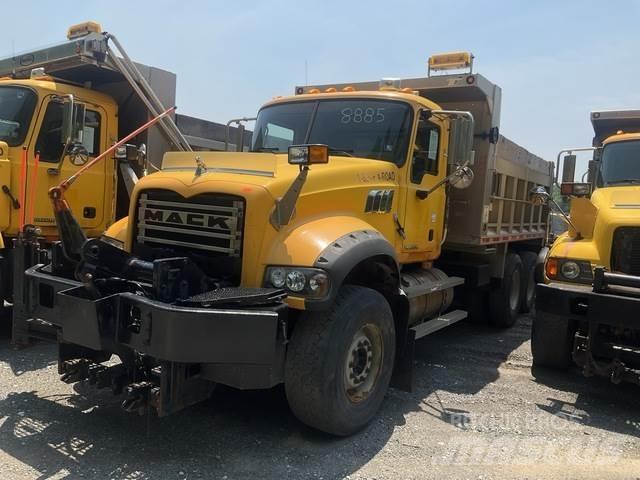Mack 700 Lame spazzaneve e aratri