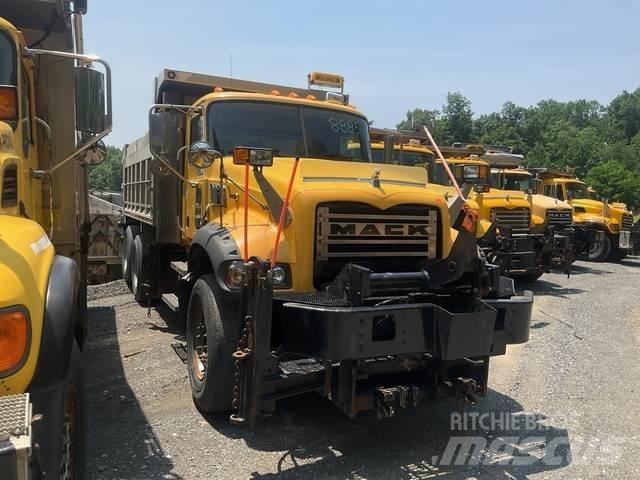 Mack 700 Lame spazzaneve e aratri