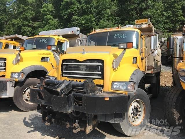Mack 700 Lame spazzaneve e aratri