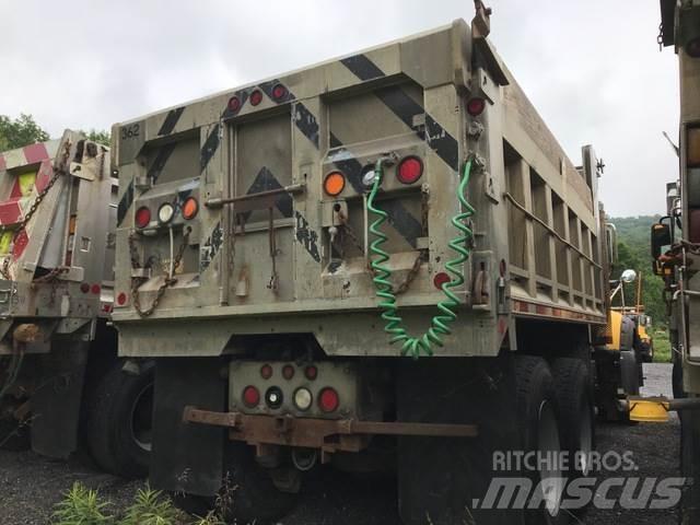 Mack 700 Lame spazzaneve e aratri