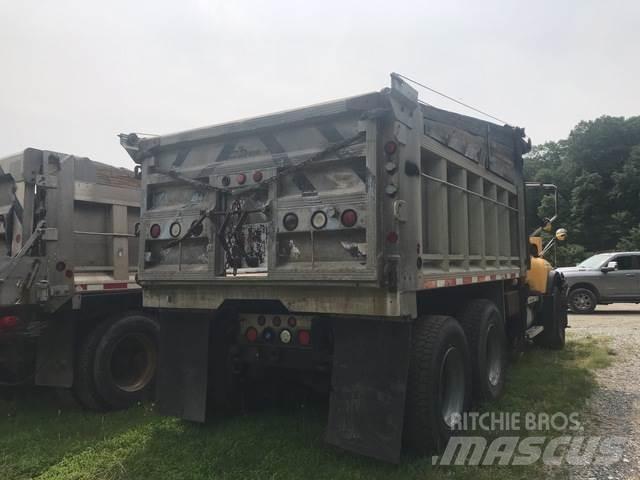 Mack 700 Lame spazzaneve e aratri