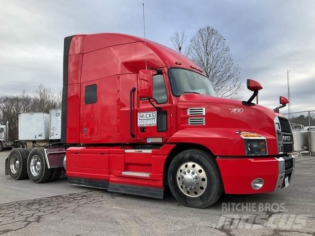 Mack AN64T Motrici e Trattori Stradali