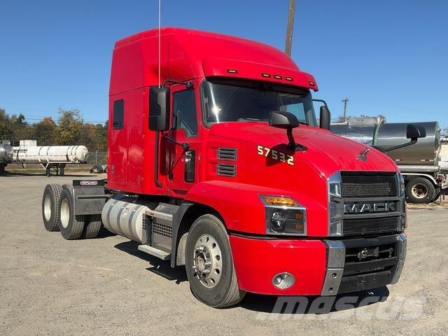 Mack AN64T Motrici e Trattori Stradali