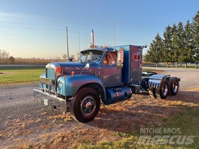 Mack B-61 Motrici e Trattori Stradali