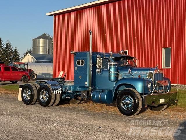 Mack B-61 Motrici e Trattori Stradali