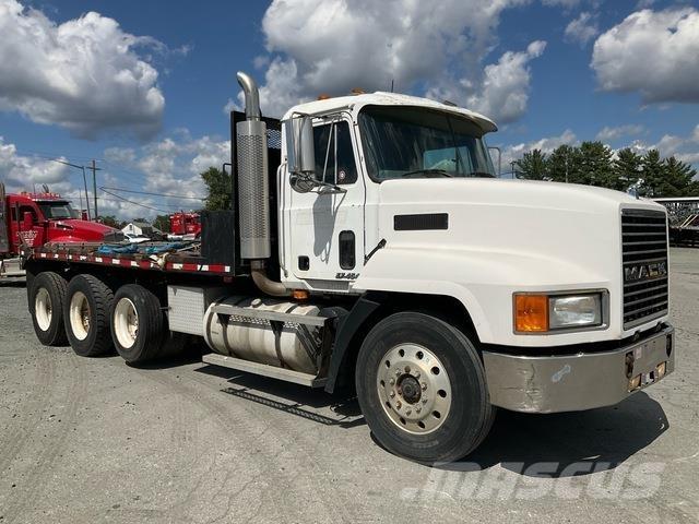Mack CH 613 Camion con sponde ribaltabili