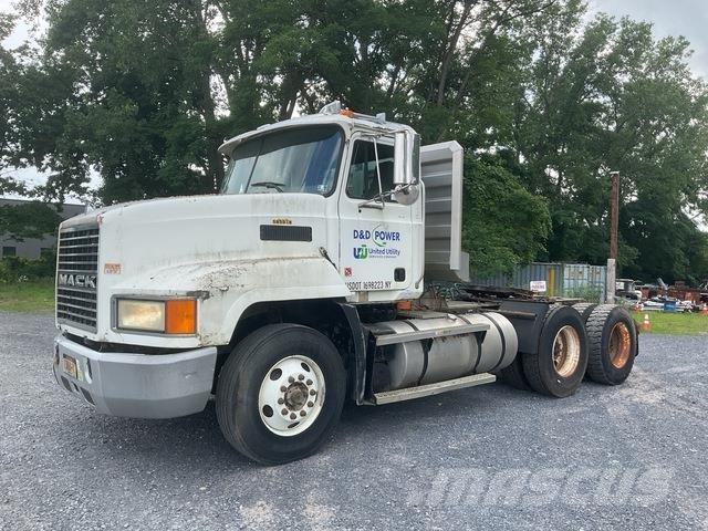 Mack CH613 Motrici e Trattori Stradali