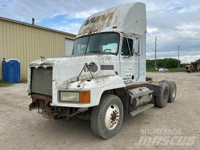 Mack CH613 Motrici e Trattori Stradali