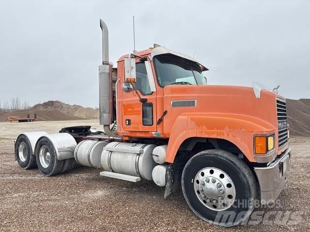 Mack CHN613 Motrici e Trattori Stradali