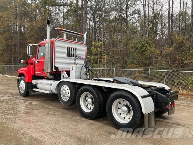 Mack CHN613 Motrici e Trattori Stradali