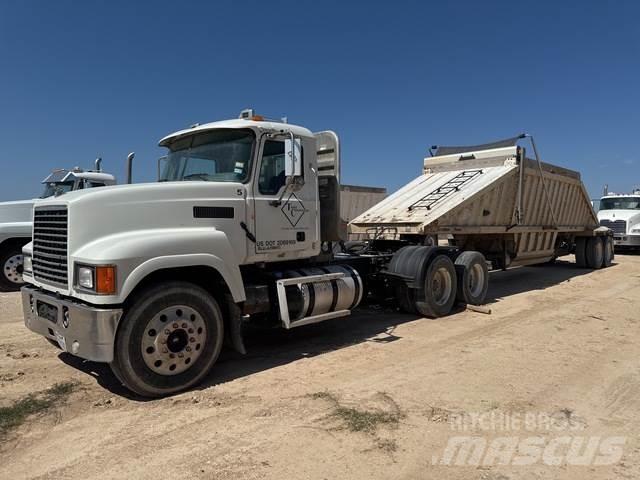 Mack CHU600 Motrici e Trattori Stradali