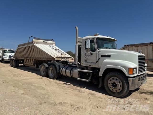 Mack CHU600 Motrici e Trattori Stradali