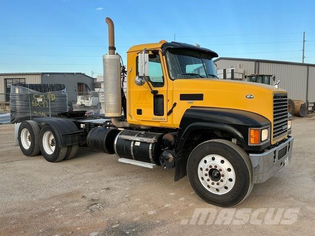 Mack CHU613 Motrici e Trattori Stradali