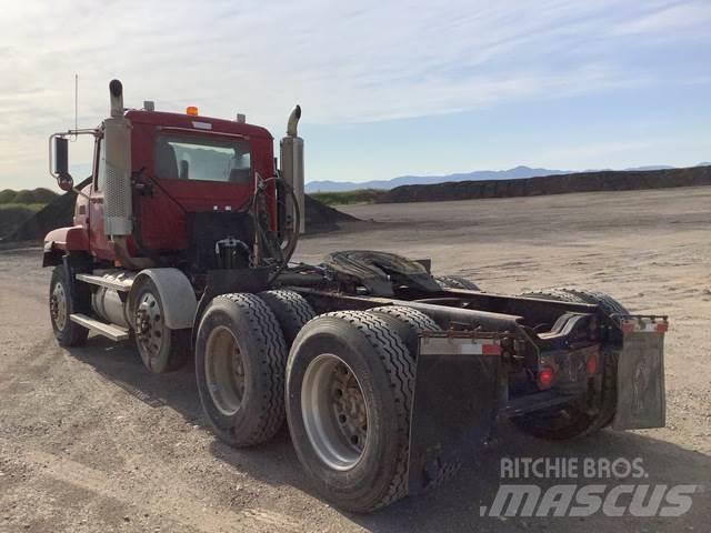 Mack CL733 Motrici e Trattori Stradali