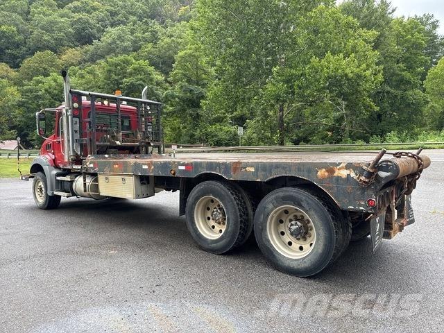 Mack CT713 Carroattrezzi