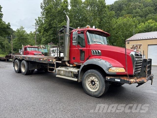 Mack CT713 Carroattrezzi