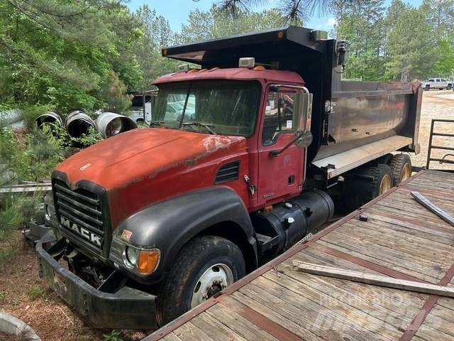 Mack CV700 Camion ribaltabili