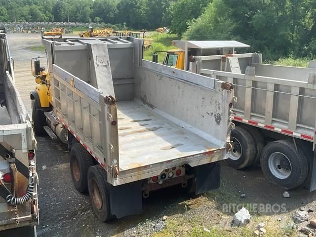 Mack CV700 Lame spazzaneve e aratri