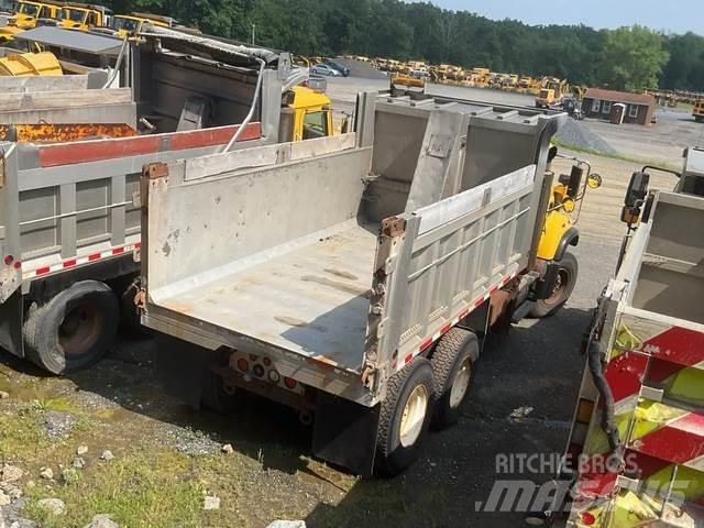 Mack CV700 Lame spazzaneve e aratri
