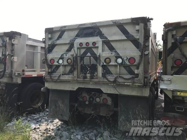 Mack CV700 Lame spazzaneve e aratri