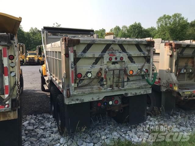 Mack CV700 Lame spazzaneve e aratri