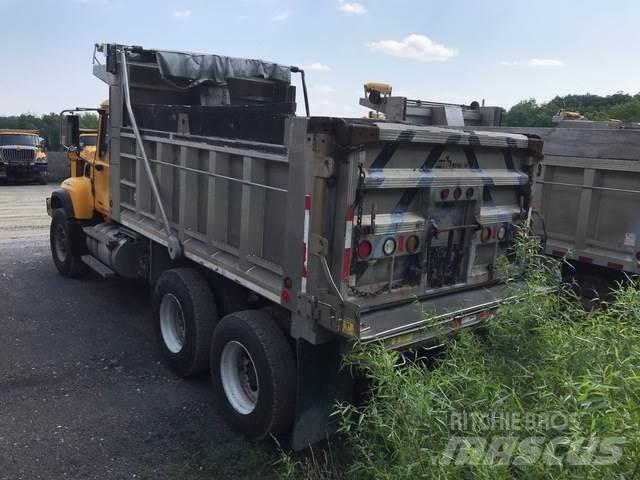 Mack CV700 Lame spazzaneve e aratri