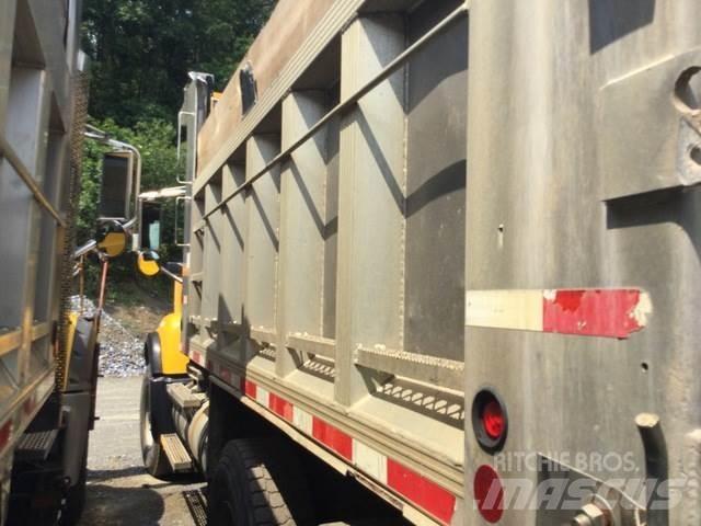 Mack CV700 Lame spazzaneve e aratri