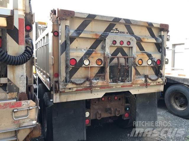 Mack CV700 Camion ribaltabili