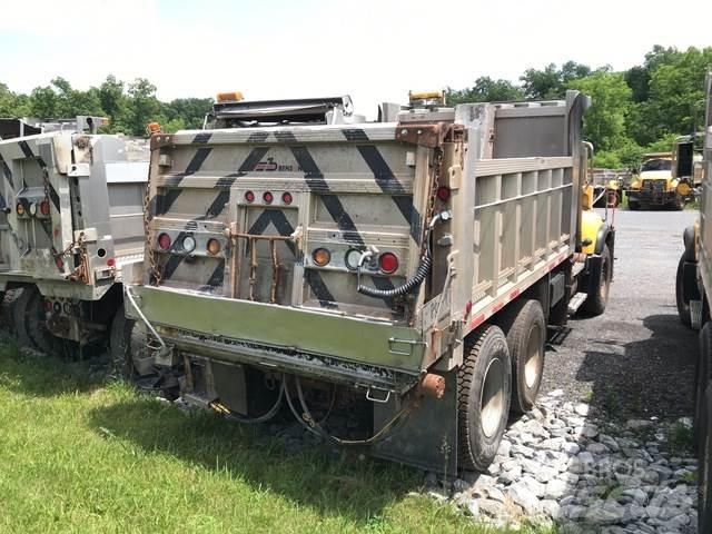 Mack CV700 Lame spazzaneve e aratri