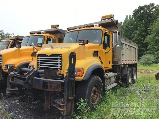 Mack CV700 Camion ribaltabili