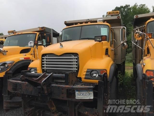 Mack CV700 Lame spazzaneve e aratri
