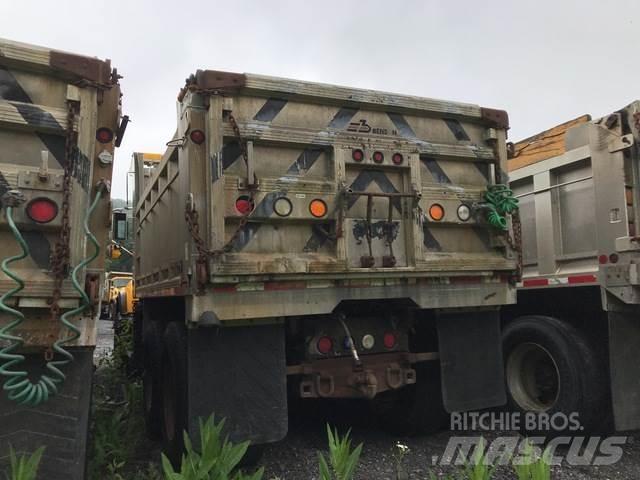 Mack CV700 Lame spazzaneve e aratri