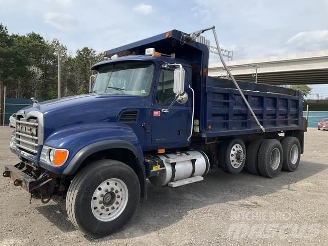 Mack CV713 Camion ribaltabili