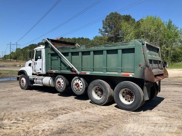 Mack CV713 Camion ribaltabili