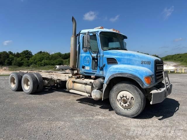 Mack CV713 Cabine e interni