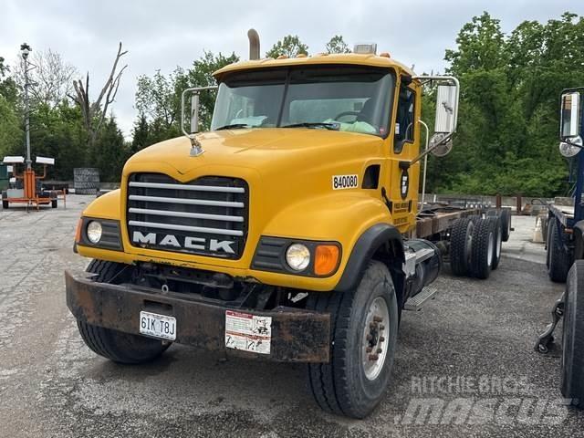 Mack CV713 Cabine e interni