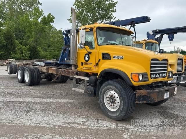 Mack CV713 Cabine e interni