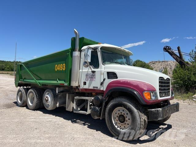 Mack CV713 Camion ribaltabili