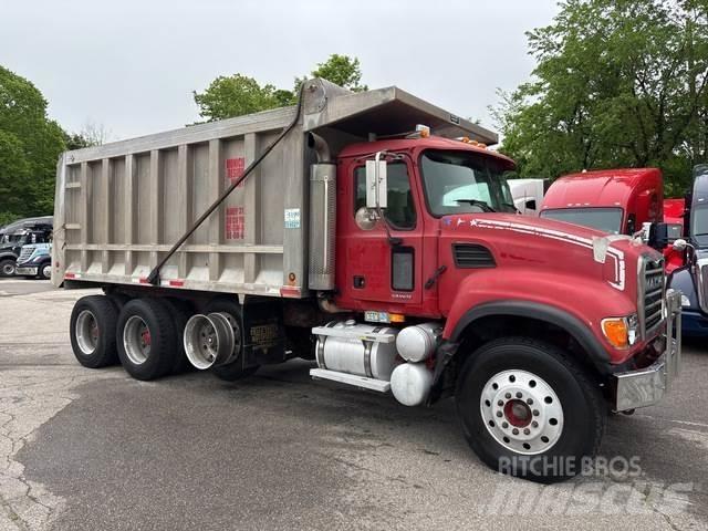 Mack CV713 Camion ribaltabili