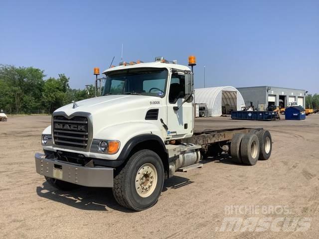 Mack CV713 Cabine e interni
