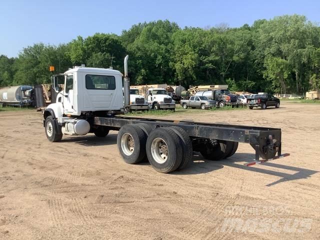 Mack CV713 Cabine e interni
