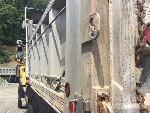Mack CV713 Lame spazzaneve e aratri