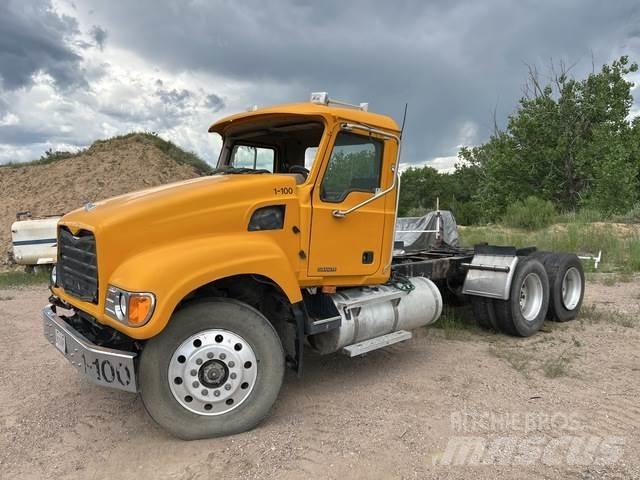 Mack CV713 Motrici e Trattori Stradali