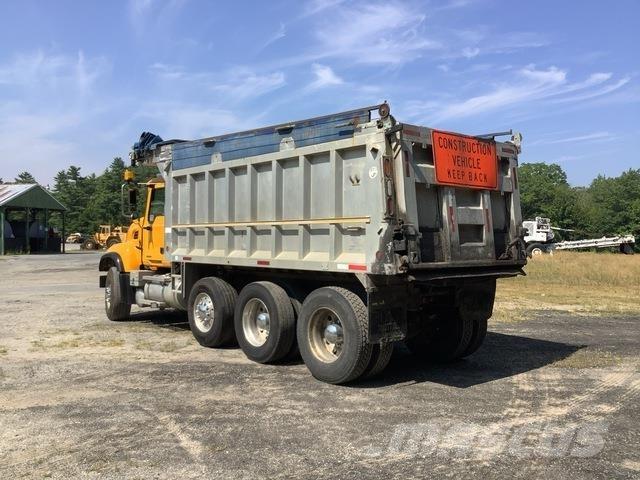 Mack CV713 Camion ribaltabili