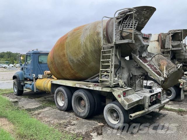 Mack CV713 Camion altro